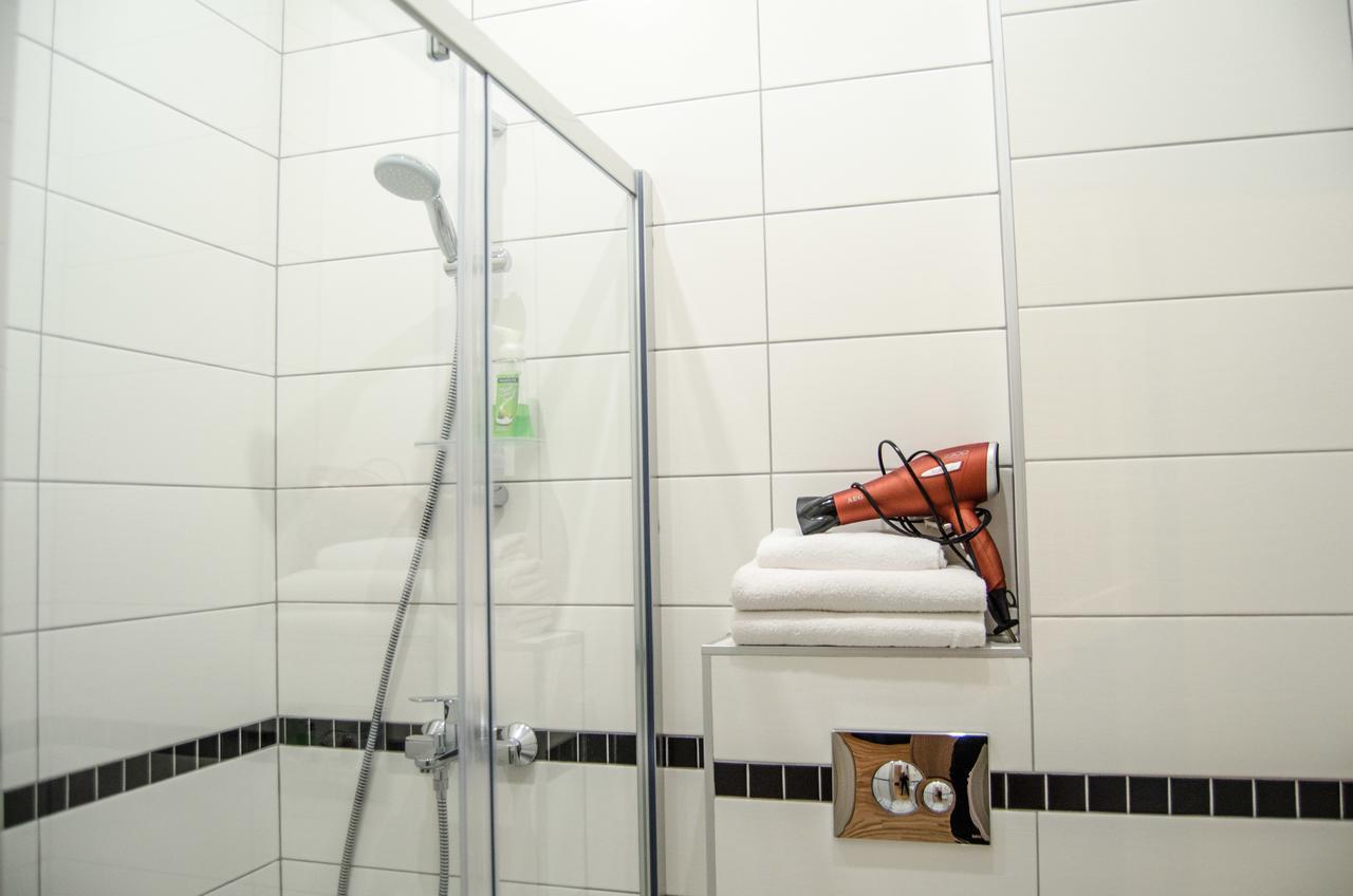City Inn Riga Apartment, Barons Promenade With Parking ภายนอก รูปภาพ